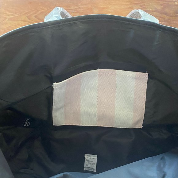 Victoria's Secret Pink/Light Cream Stripe Tote Bag - NWT - Picture 4 of 7